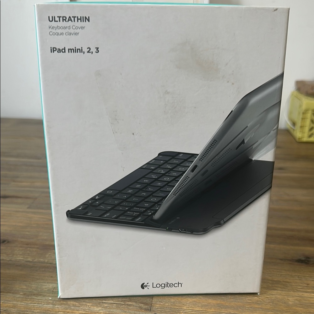 Logitech Ultrathin Keyboard Cover for iPad Mini 2, 3 - Black